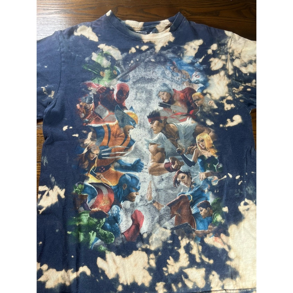 Marvel vs Capcom 3 Fate of Two Worlds Distressed TShirt Men's Medium Blue Beige